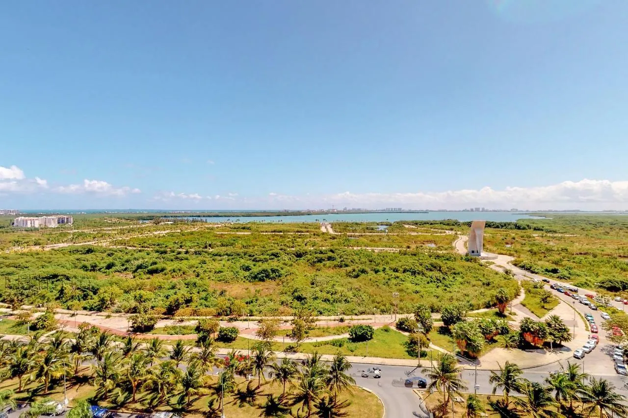 Malecon Vg02 At Torre Montevideo Apartment Cancun Mexico