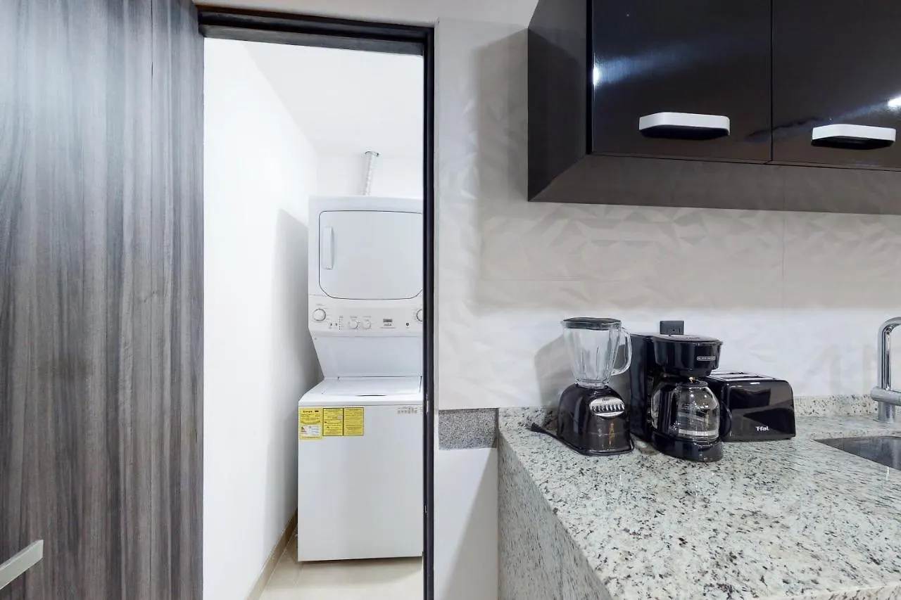 Apartament Malecon Vg02 At Torre Montevideo Cancún